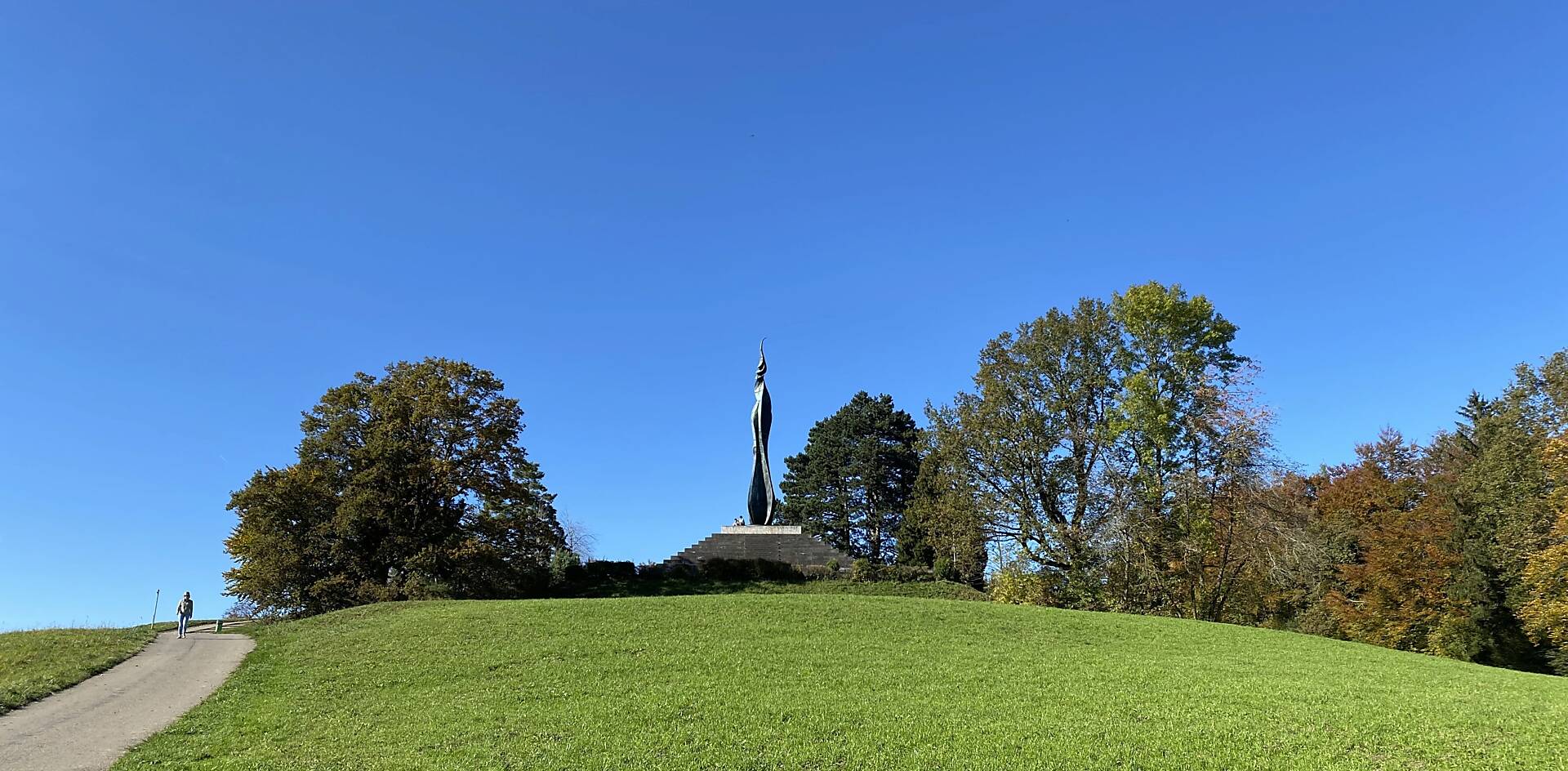 Frühling_Forchdenkmal